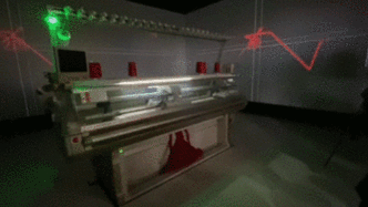 日本3D针织机首现中国：织一件毛衣90分钟，无接缝口