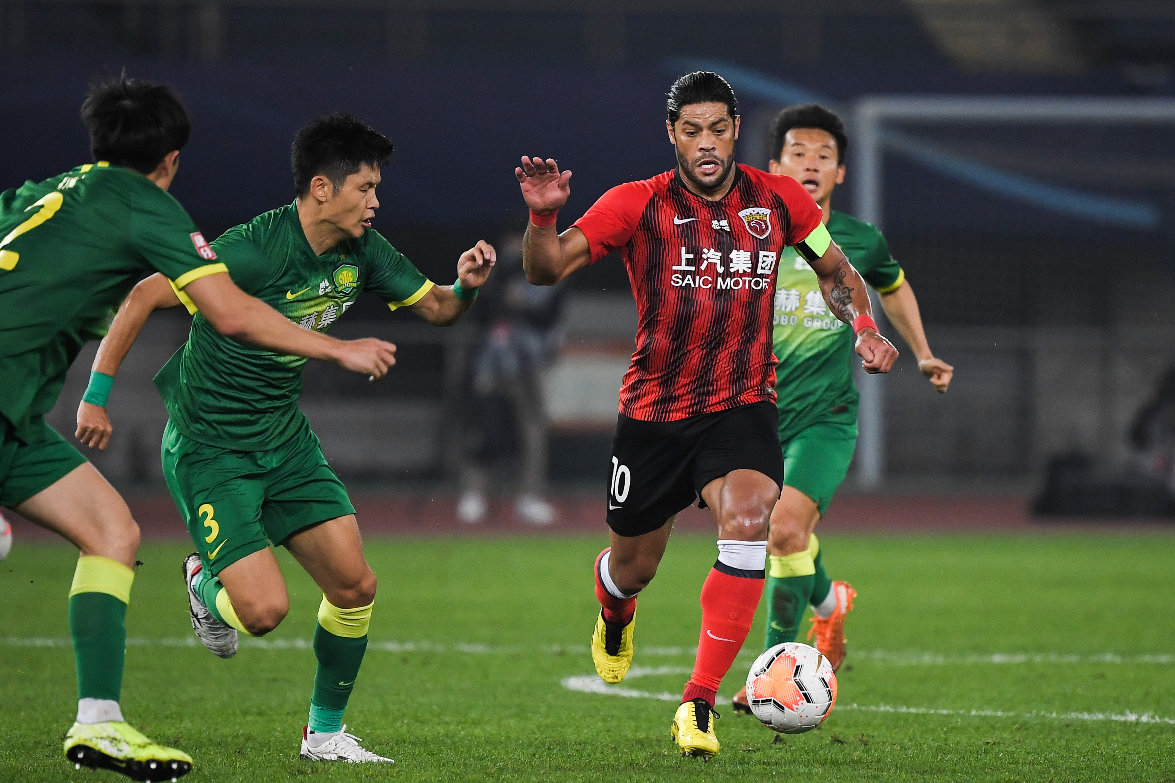 2020年11月7日,江苏苏州,2020中超3-4名决赛首回合,上海上港vs北京
