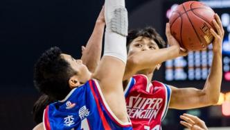 一段属于明星和草根球员的篮球故事，红蓝大战展现竞技热血