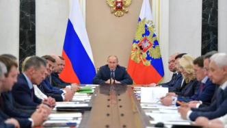 俄罗斯内阁调整：普京解职3位部长，副总理从9人增至10人