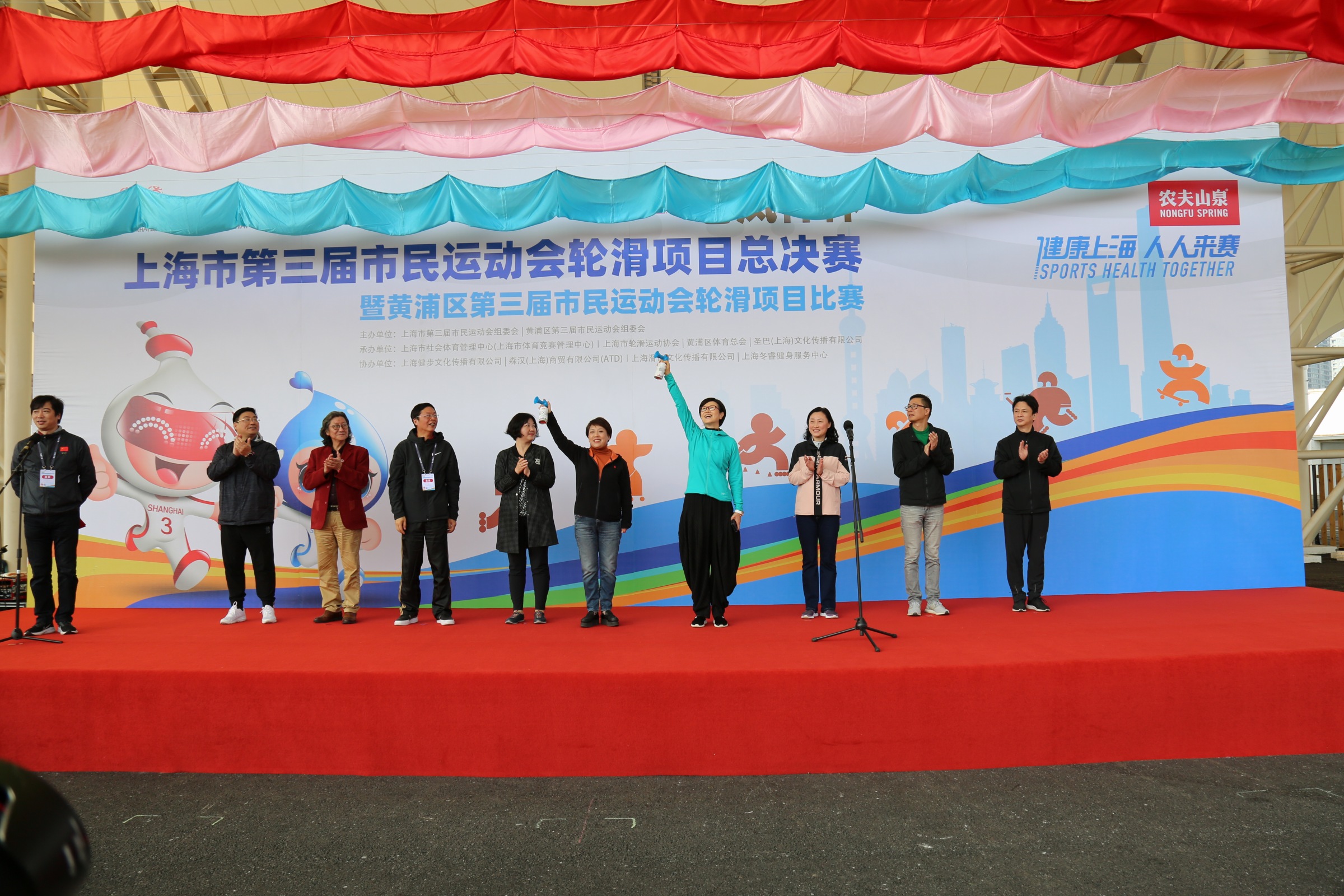 体坛联播｜樊振东感谢自己“硬碰硬”，湖人交易格林换施罗德