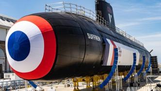 法国首艘“梭鱼”级攻击型核潜艇“絮弗伦”号正式交付