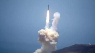 美军进行海基拦截洲际导弹测试