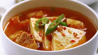 下厨房| 一碗鲜热的豆腐汤，洗去初冬时节的寒意