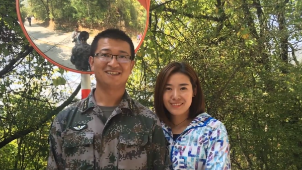 视频陈红军妻子流泪称亏欠丈夫会把孩子好好培养成人