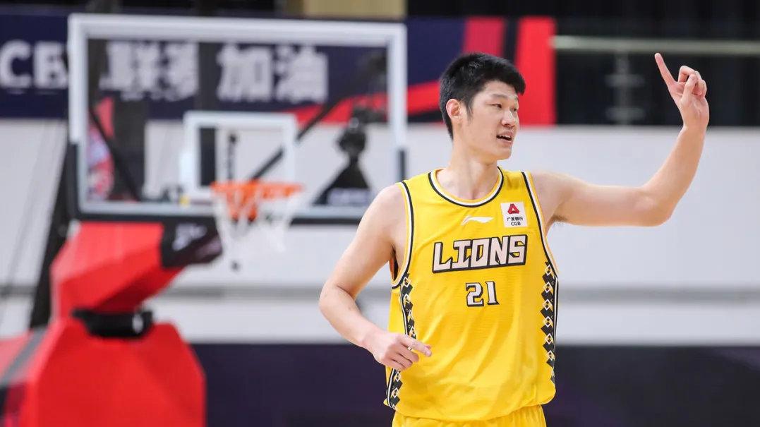 胡金秋17中16砍下了36分广厦力克山西取得四连胜