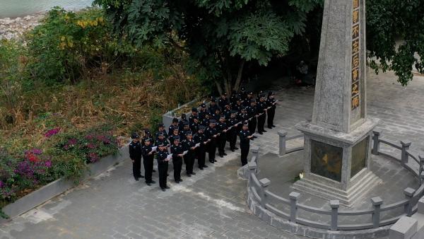 国之殇,莫敢忘!云南怒江民警诵读《和平宣言》