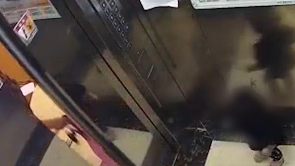 杭州2岁女童滞留电梯后坠亡,父亲将起诉保姆民事索赔