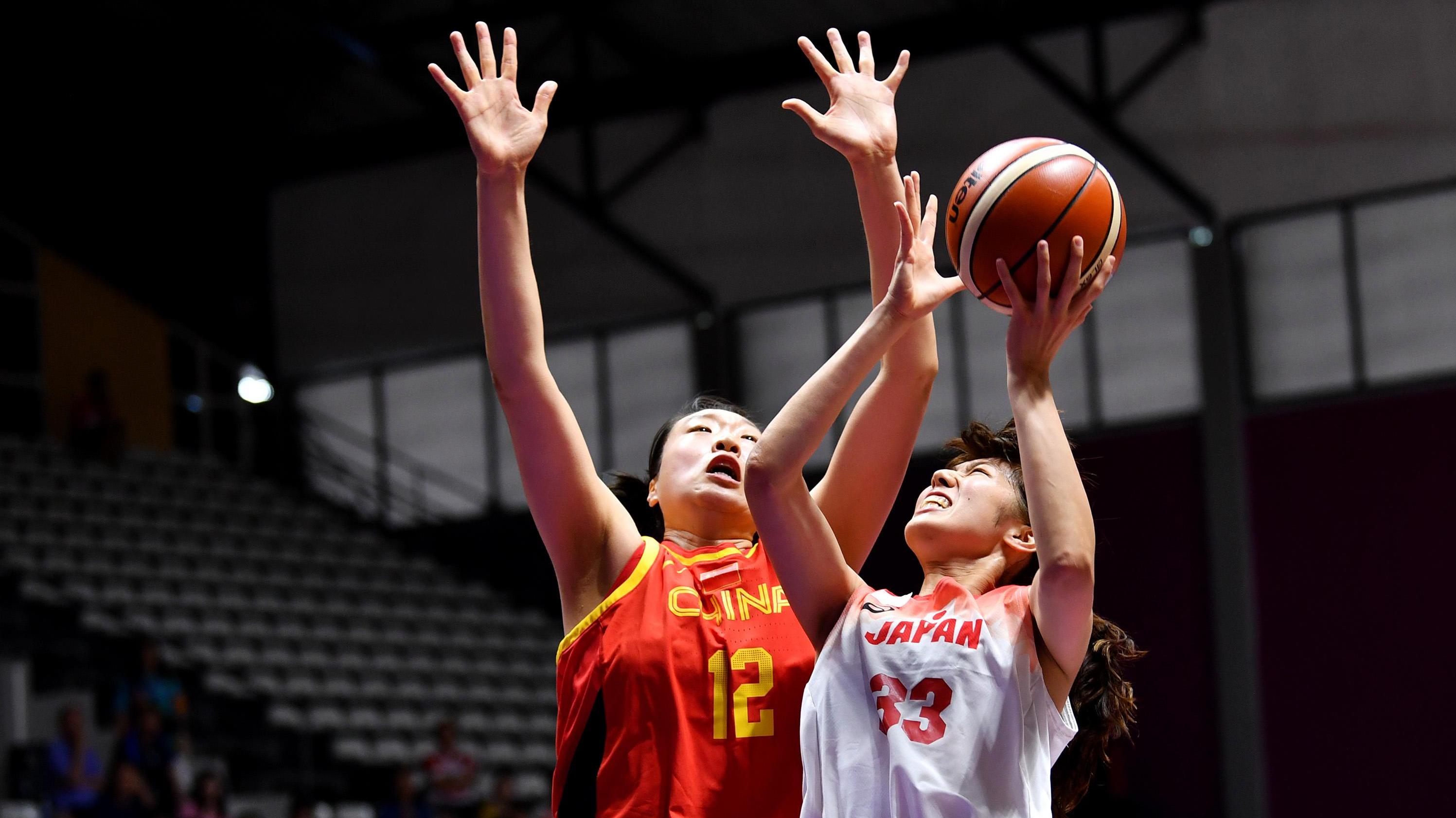 中国女篮出发开启海外拉练之旅