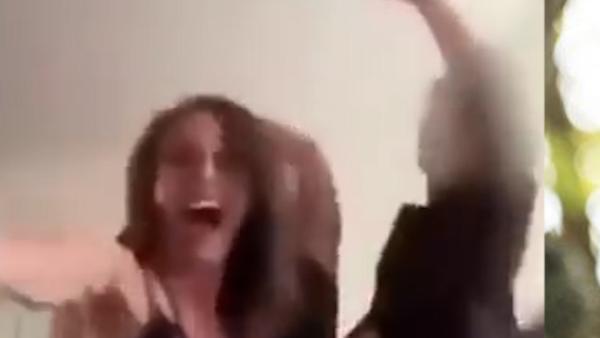 热舞视频疯传后芬兰女总理否认涉毒:澄清疑问,已接受药检
