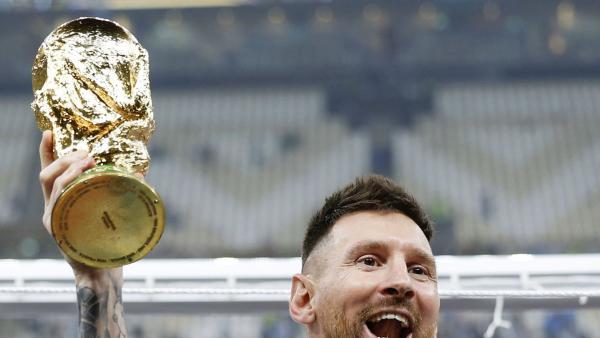 梅西圆梦捧杯:想以冠军身份继续踢比赛