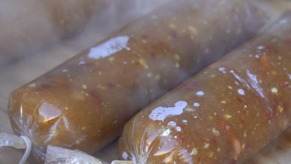 千城百味:河北曲阳传统美食驴肉焖子